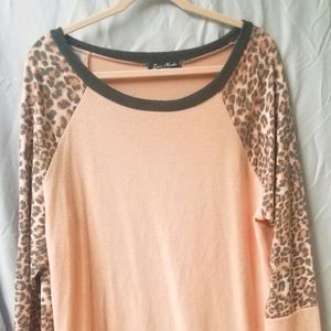 Long sleeve cheetah print sleeve top